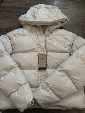 Nike Cream Quilted Puffer Jacket with Hood